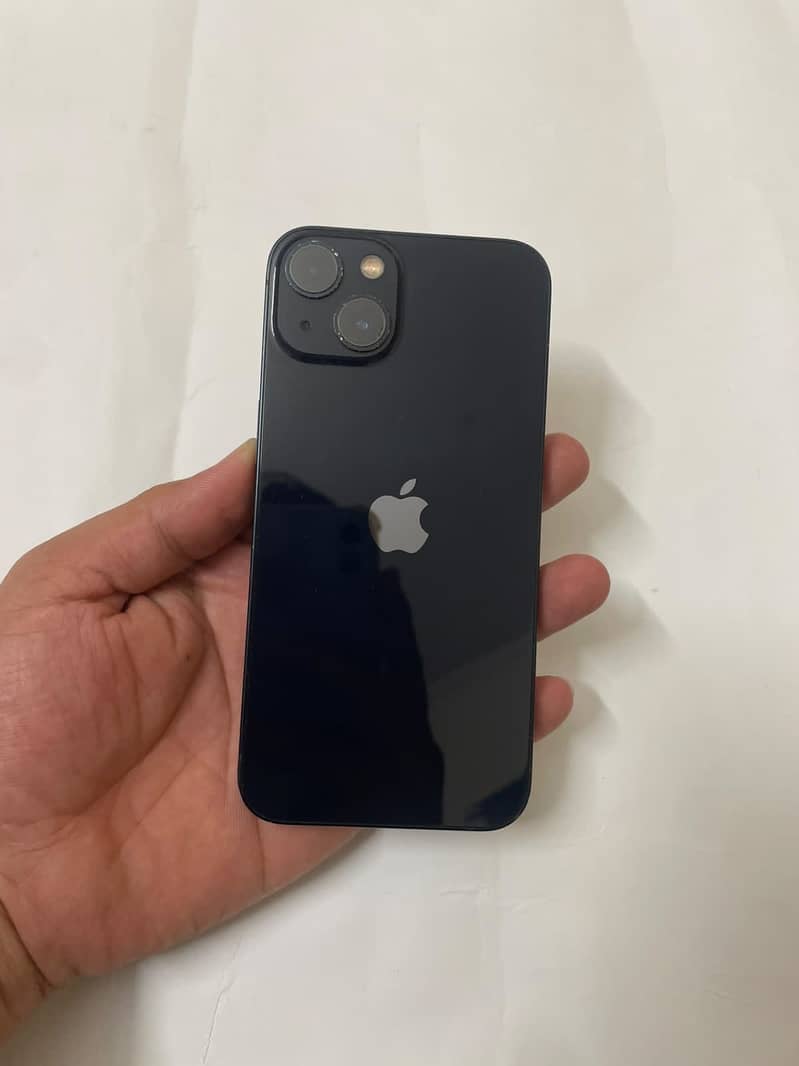 Apple iPhone 13 5