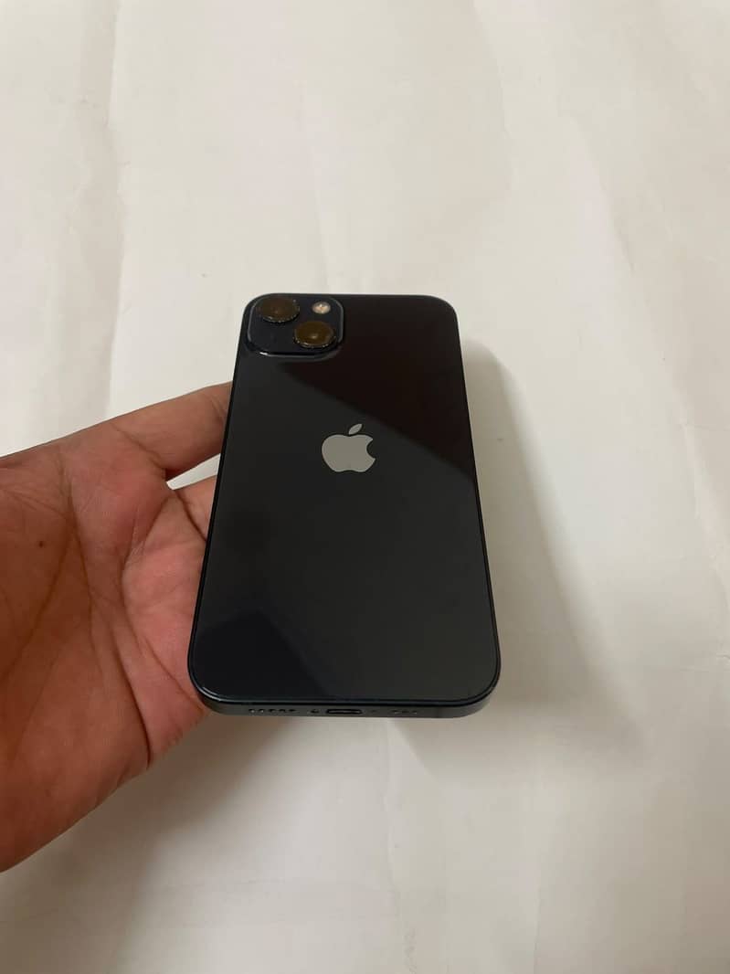 Apple iPhone 13 6