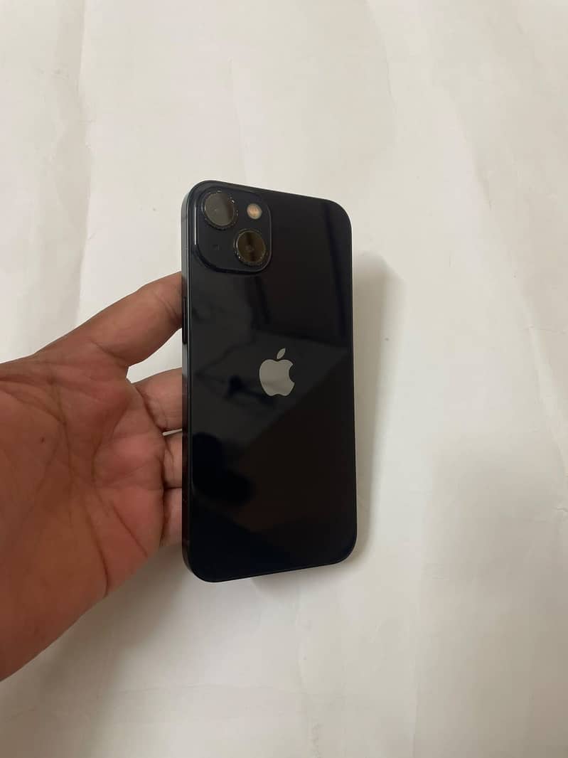 Apple iPhone 13 9