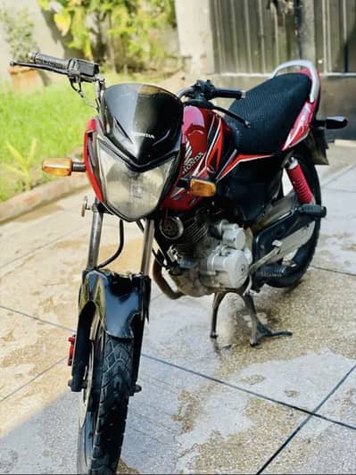 Honda CB 125 F