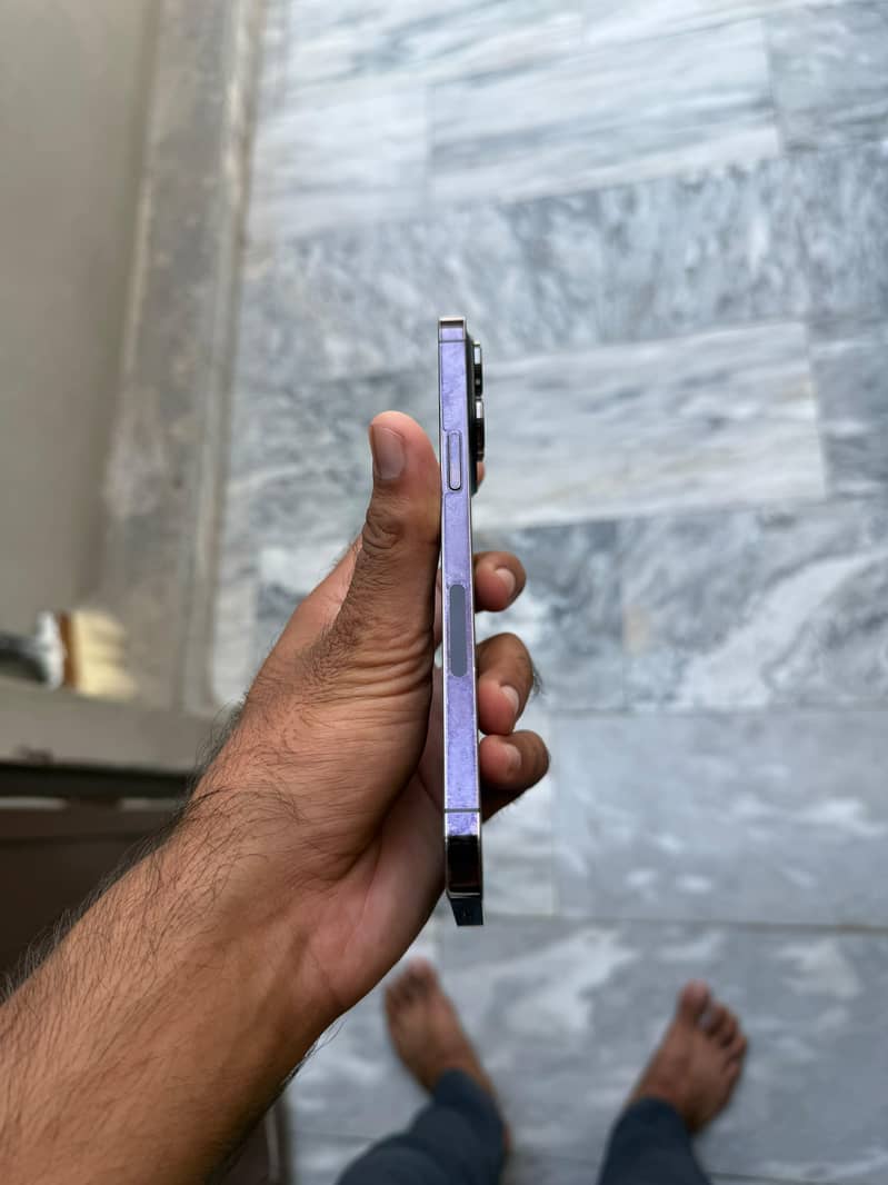 Apple iPhone 14 Pro Max 4