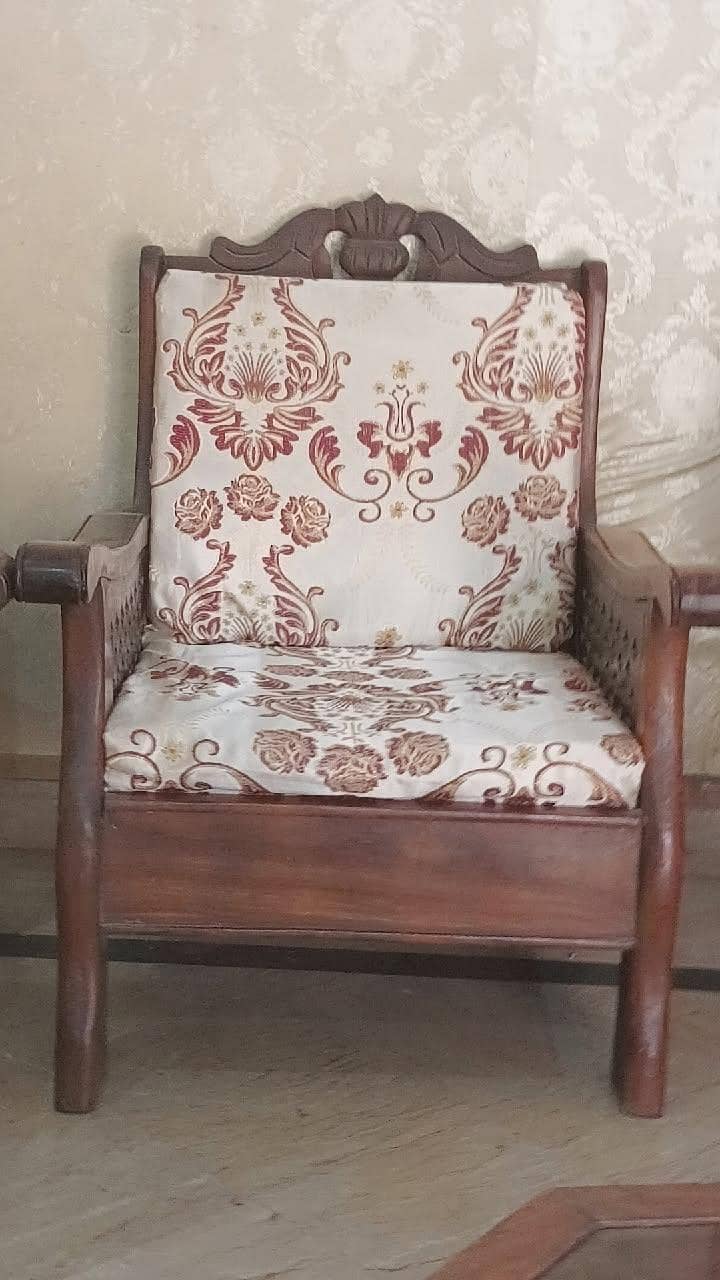 sofa set. 0