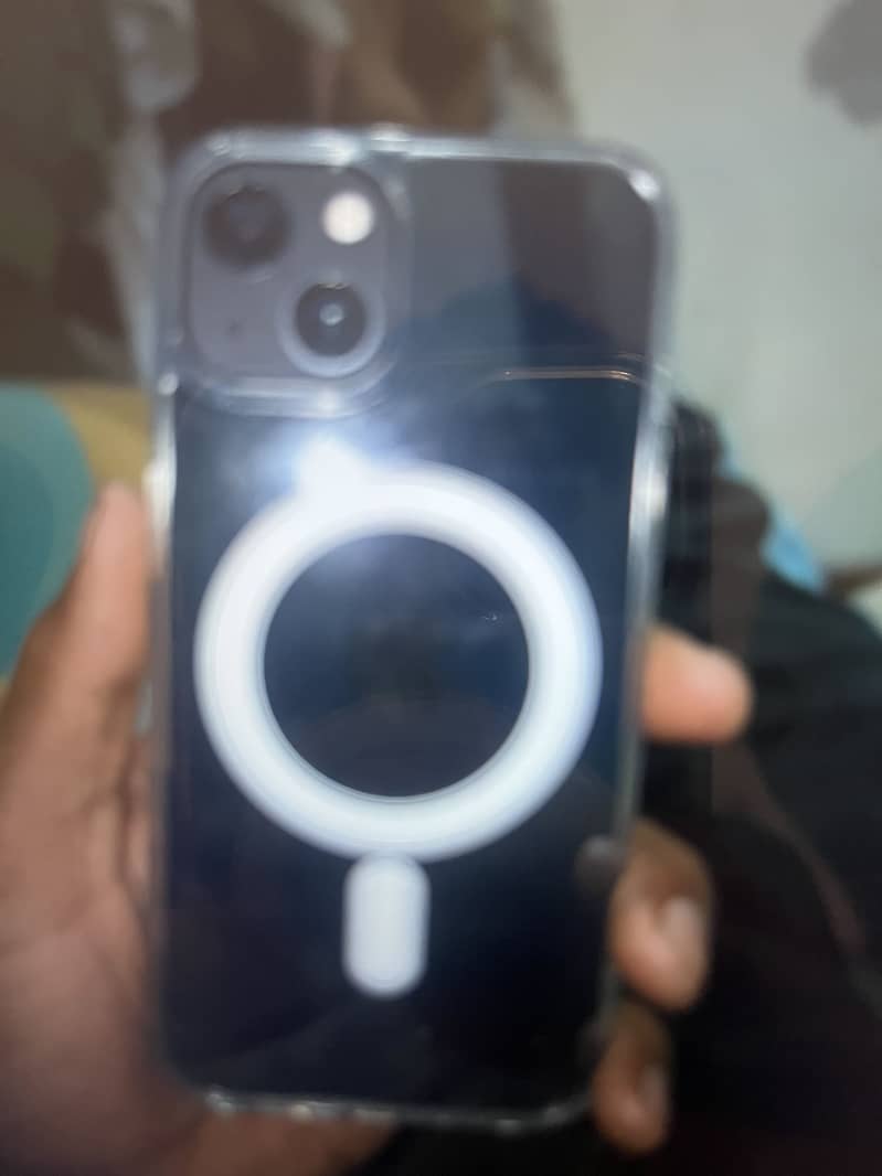 Apple iPhone 13 0