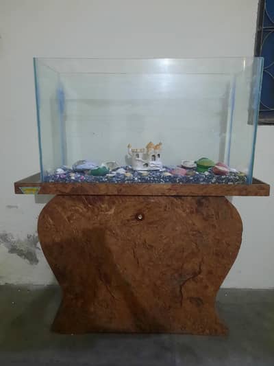 Fish aquarium in excellent condition