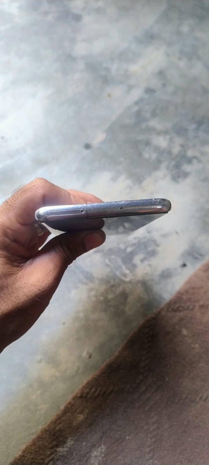 Samsung Mobile S10 Plus 2