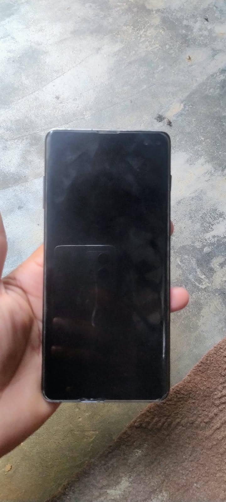 Samsung Mobile S10 Plus 3