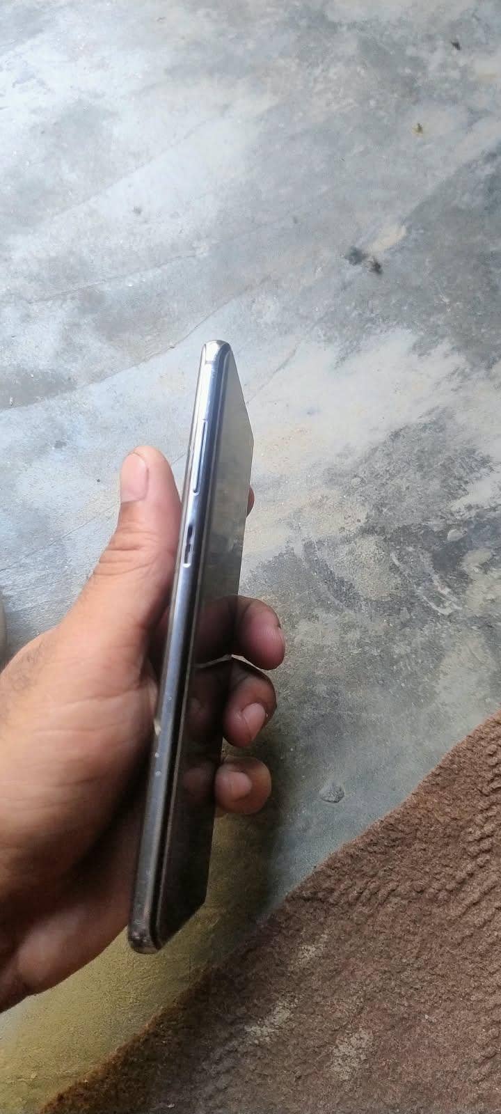 Samsung Mobile S10 Plus 5