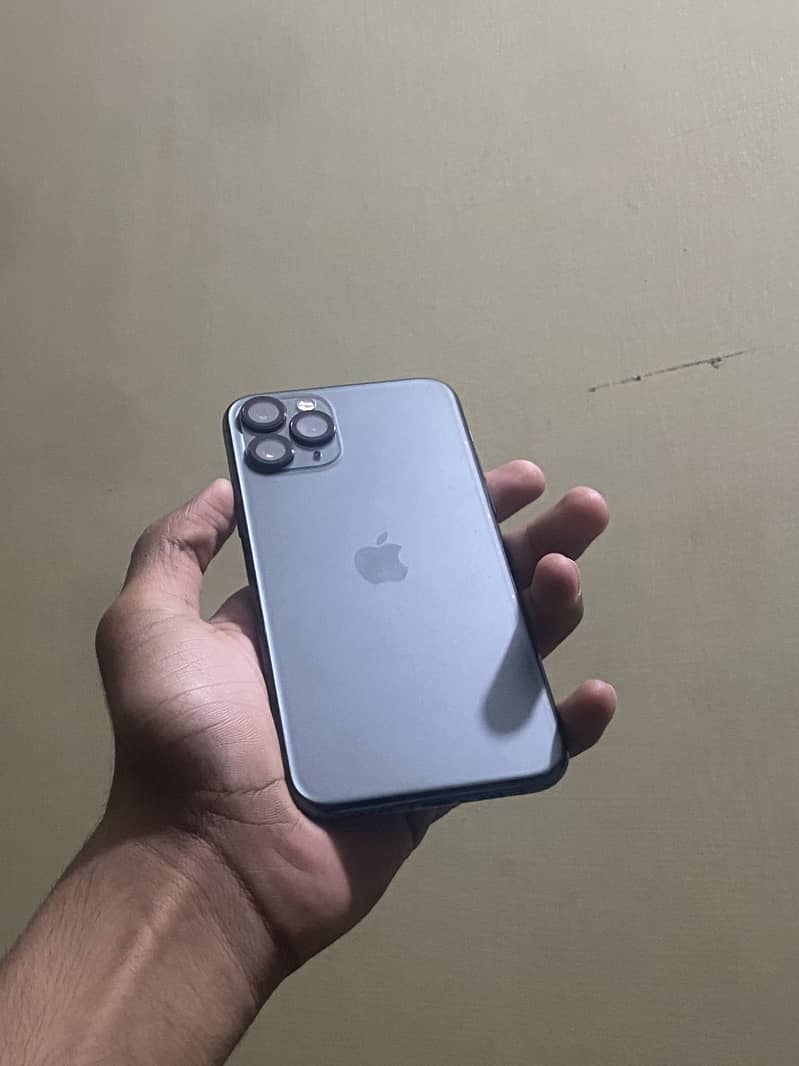 Apple iPhone 11 Pro 3