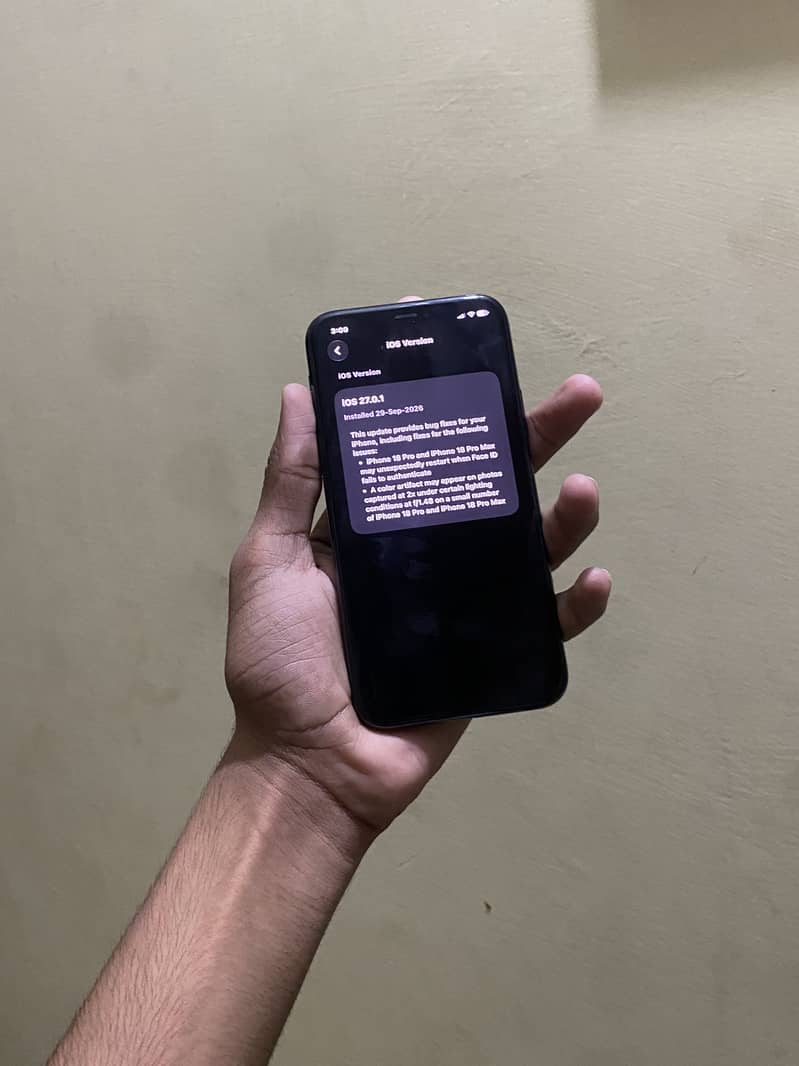 Apple iPhone 11 Pro 4