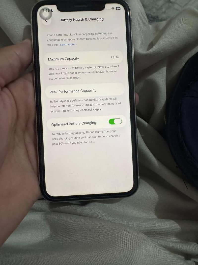 IPHONE 11 4
