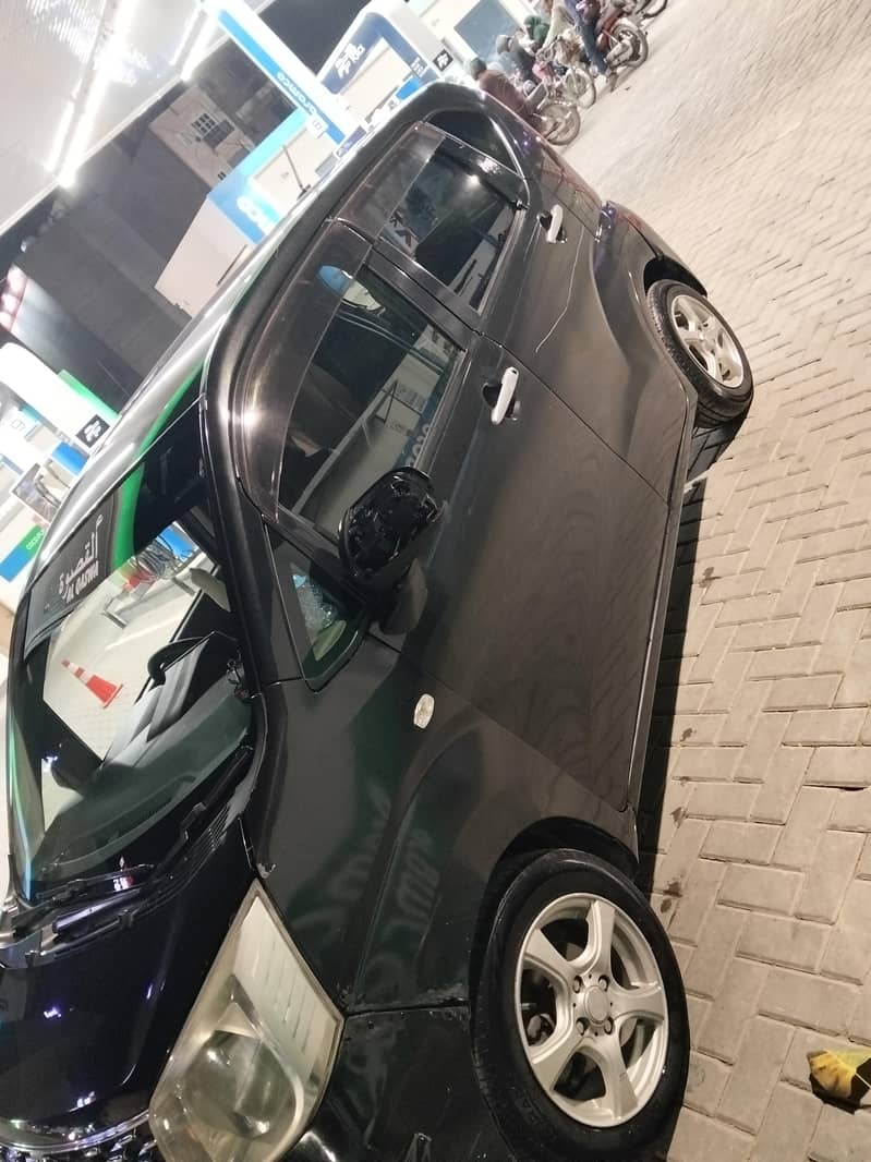 Daihatsu Move 2016 1