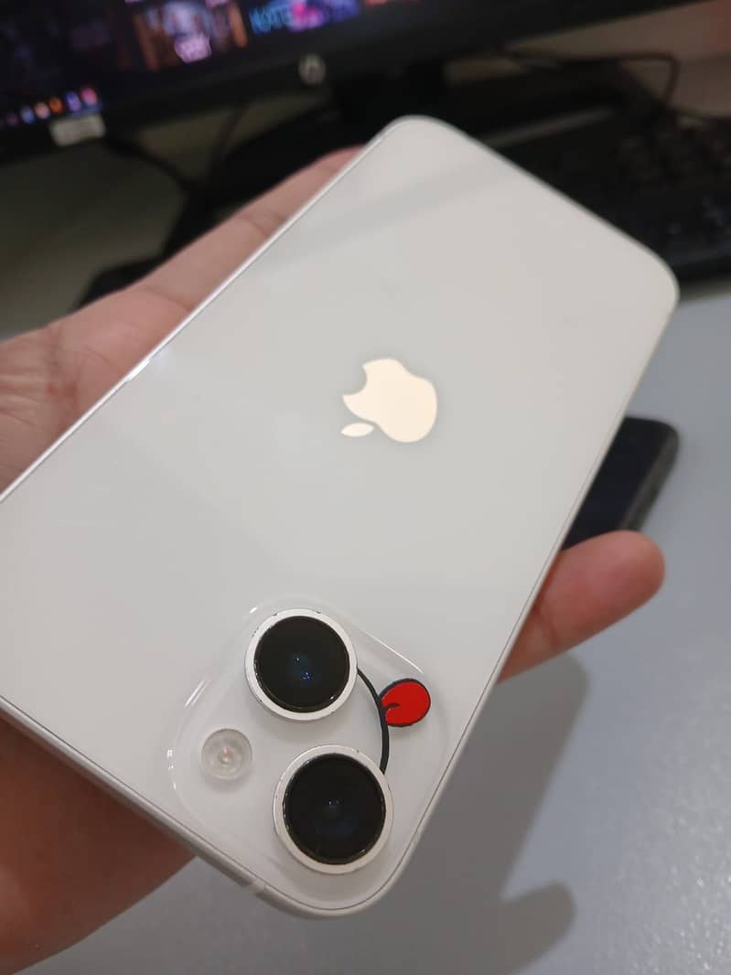 Apple iPhone 14 jv 4
