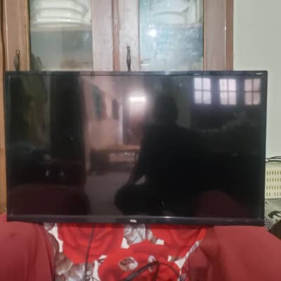 Smart LED 32 inches resolution 1080p all good no repair