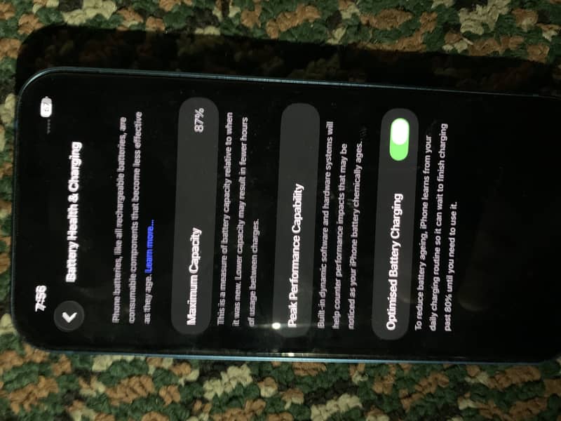 Apple iPhone 13 4