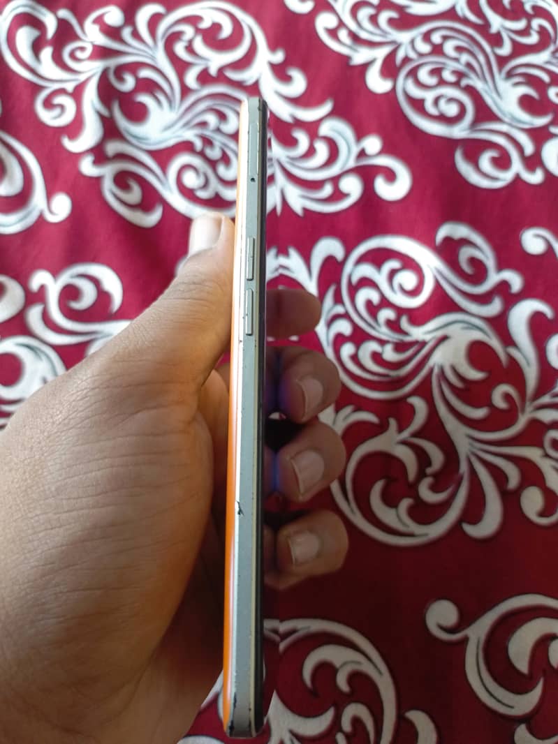 Realme 9 4