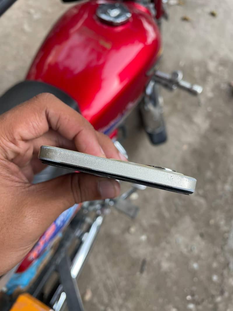 Realme C53 5