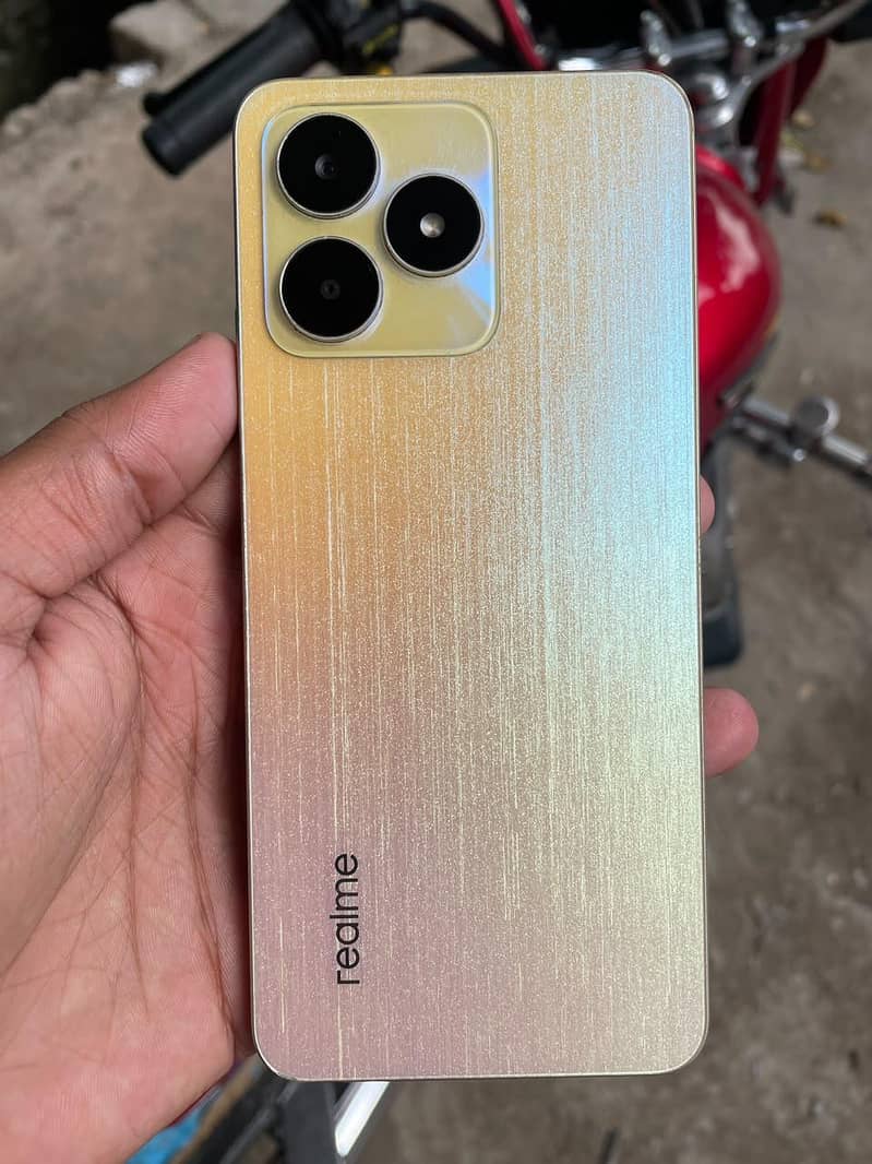 Realme C53 7