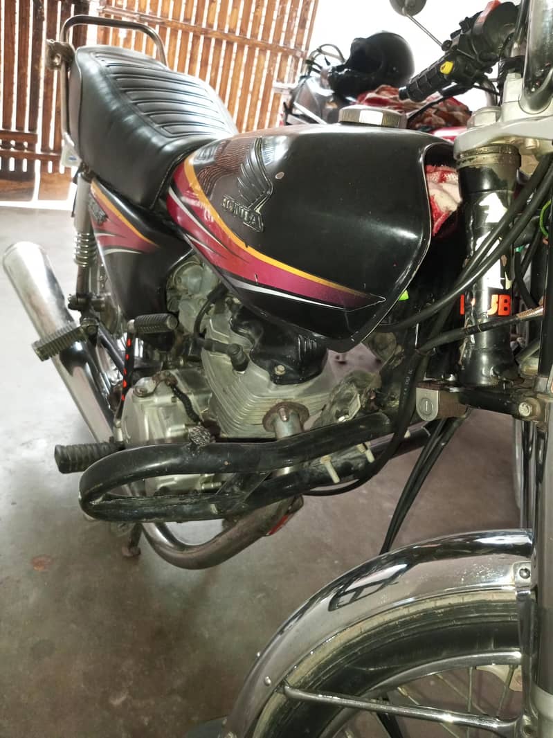 Thora kam hai engine main 7