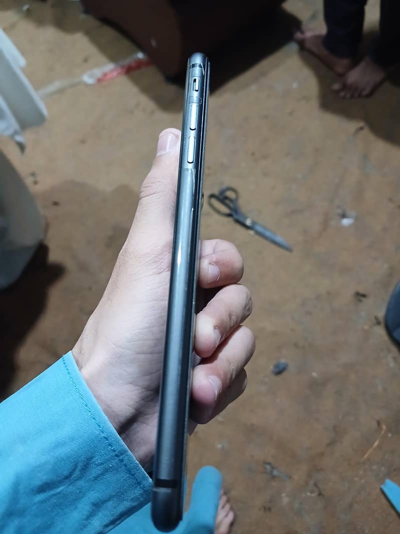 Apple iPhone 8 Plus 2