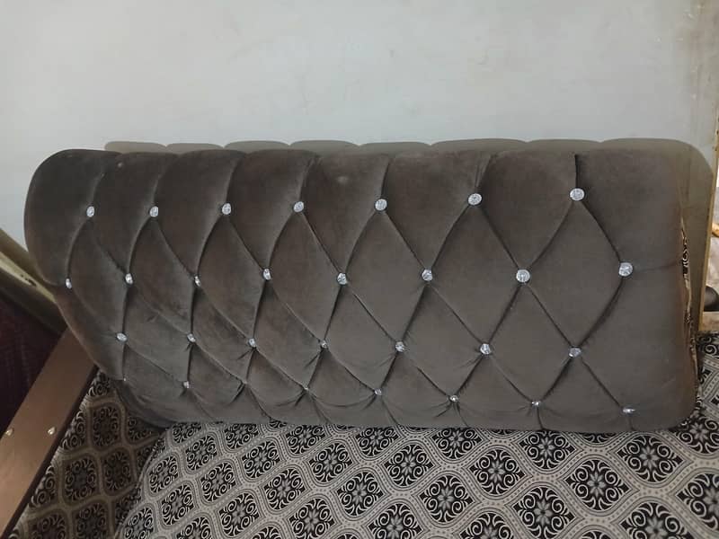 dewan 3 seater 0