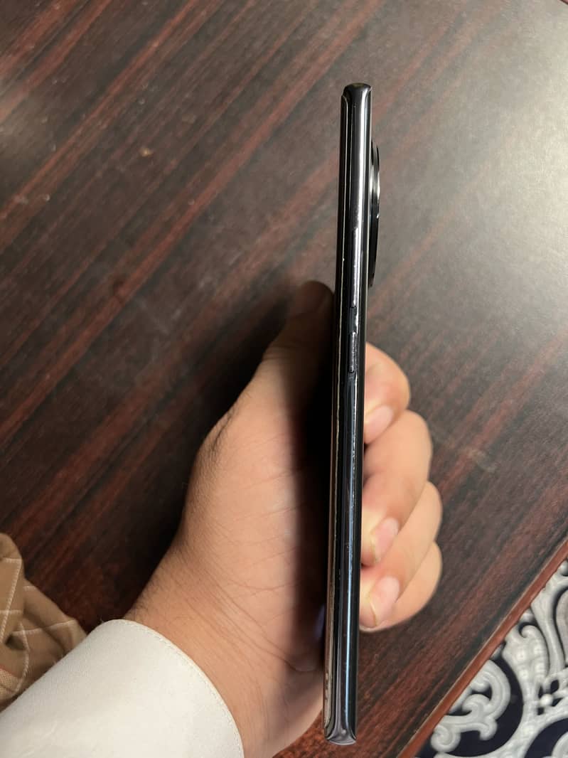 Tecno Spark 20 Pro Plus 3