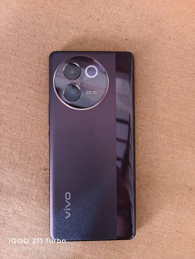 Vivo V30