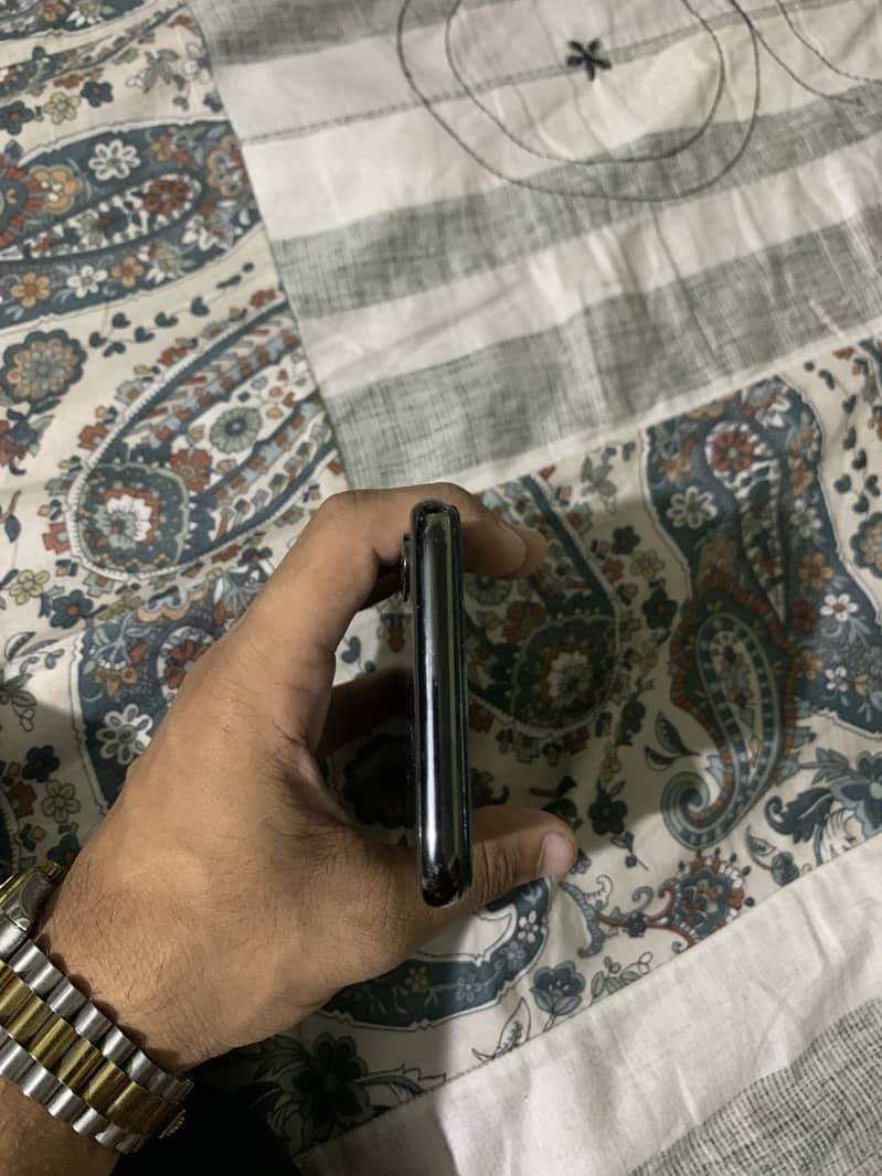 Apple iPhone X 2