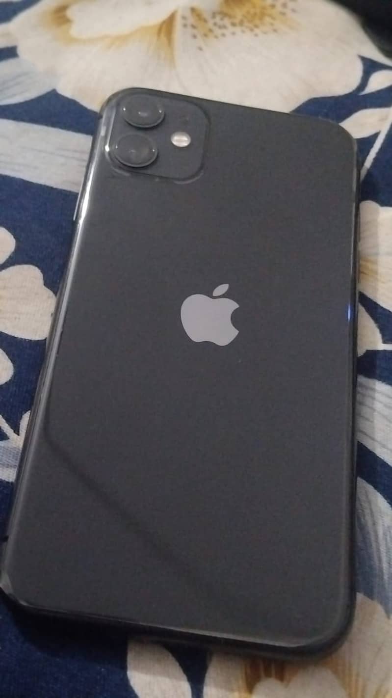 Apple iPhone 11 with box 2