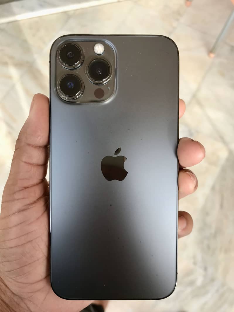 Apple iPhone 13 Pro Max 1