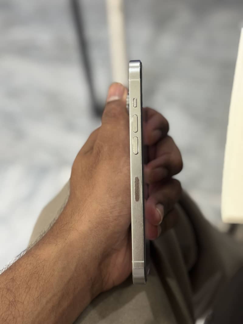 Apple iPhone 14 Pro 3