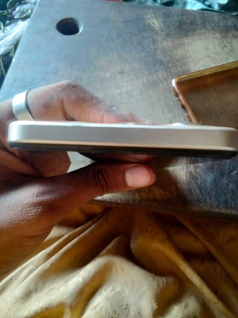 Realme note 70 5