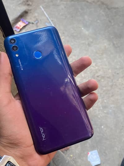 Honor 8C