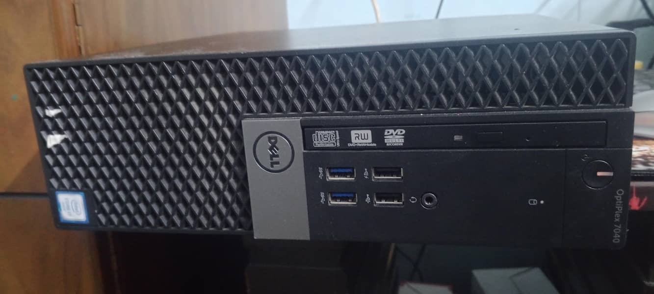 Dell optiplex 7040 3