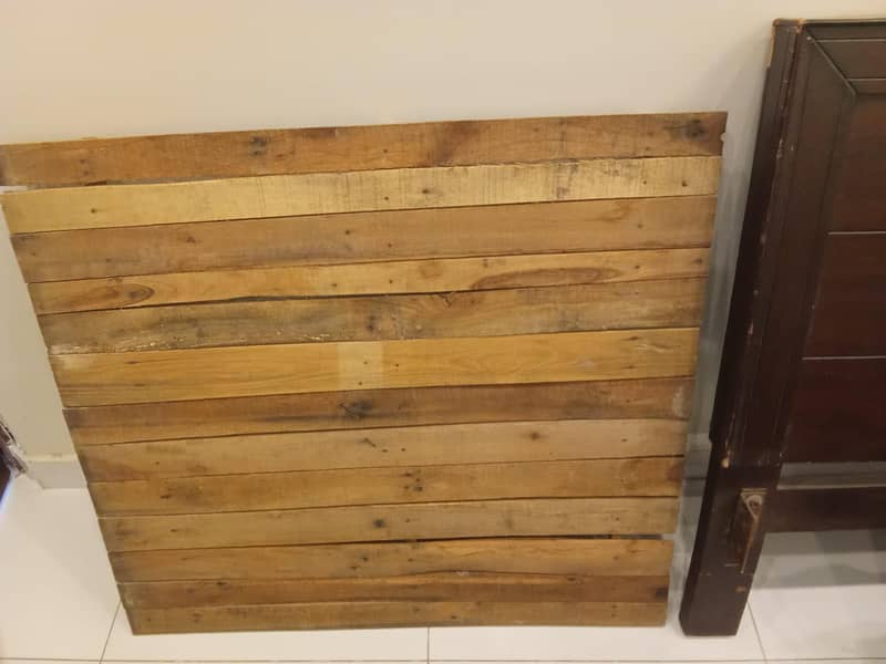 single bed with mettres 0