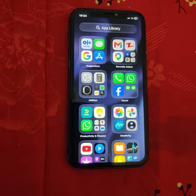 Apple iPhone 11