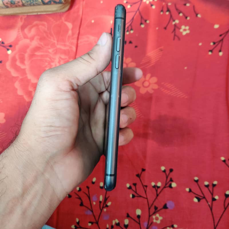 Apple iPhone 11 P T A 9