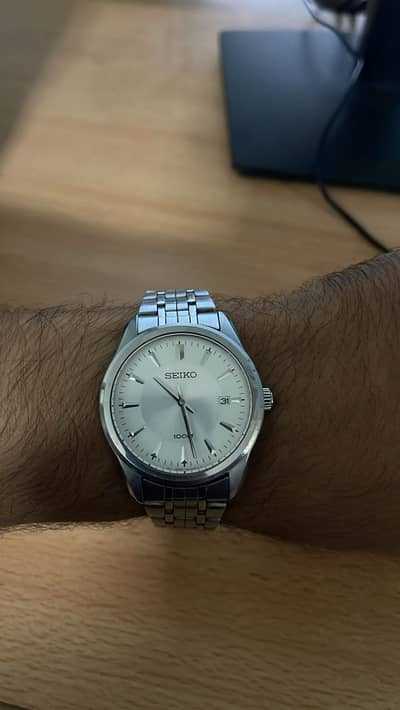 Seiko Quartz Analog (Model: SGEF99]