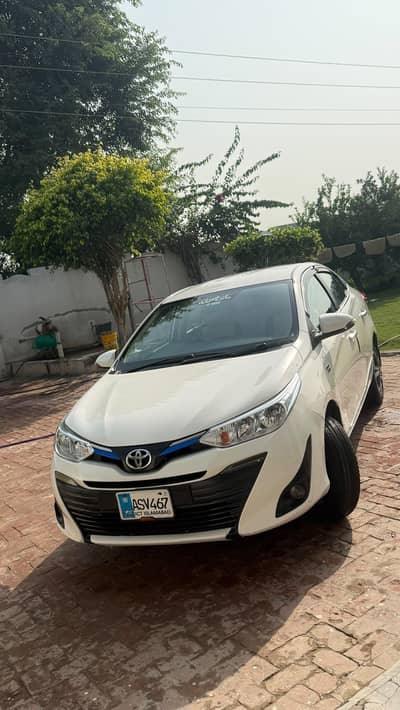 Toyota Yaris CVT-i GLi 2021
