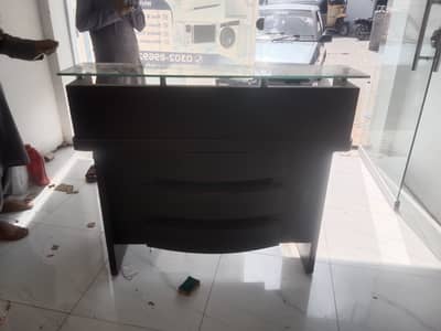 Office table