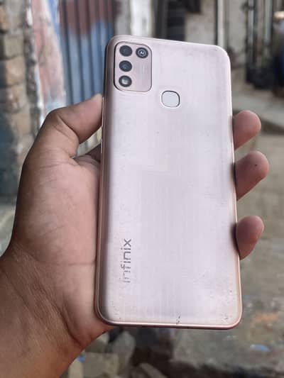 Infinix Hot 11 Play with box 03079168386