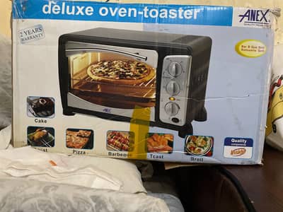 microwave oven for sale in new condition 03241783536 call kary