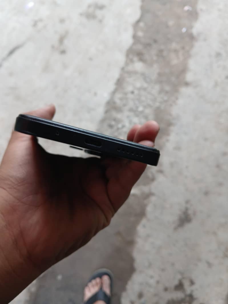 Realme 13 4