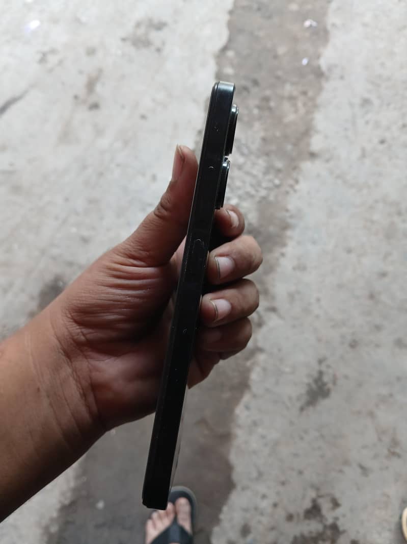 Realme 13 5