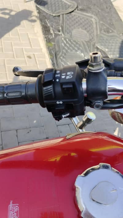 honda125S edition for sale in lush condition only watsaap(03009792242)