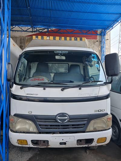 Hino Dutro JR