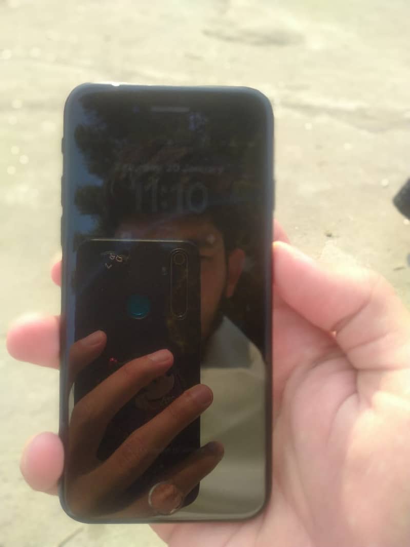 Apple iPhone SE 3