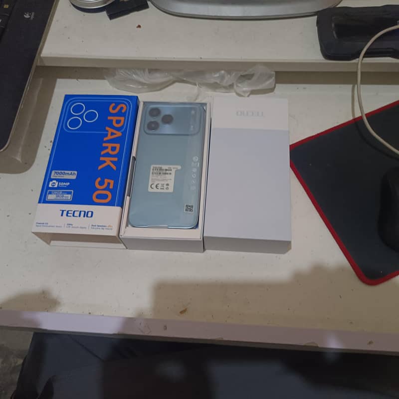 Tecno spark 50 4