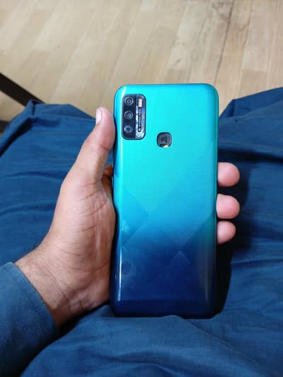 Infinix Hot 9 Play.