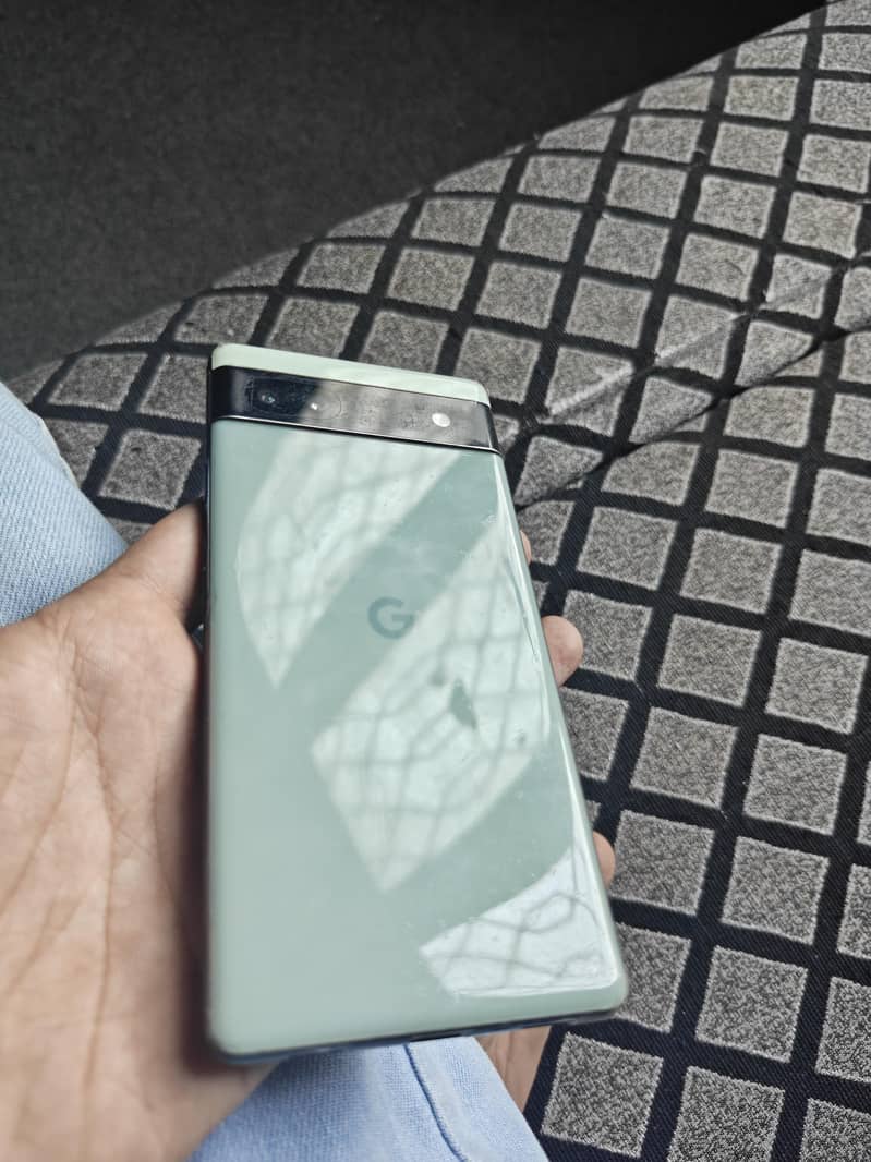 Google Pixel 6a 5