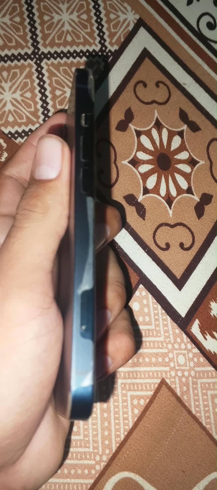 Apple iPhone 13 4